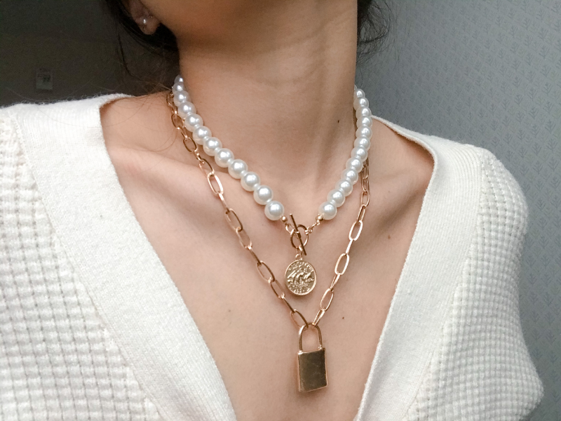 Designer necklaces in platinum and yellow gold