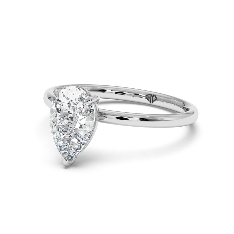 18K White Gold Fiora Engagement Ring